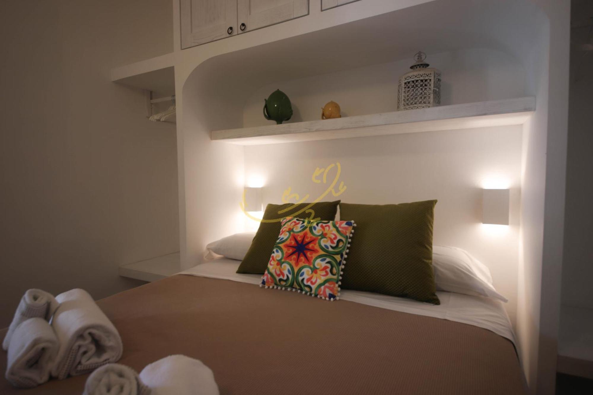 Td Dimora Del Giglio With Organic Garden With Pool Villa Ostuni Buitenkant foto
